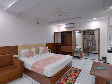 hotel-and-resorts-tariff-in-Naukuchiatal,Bhimtal